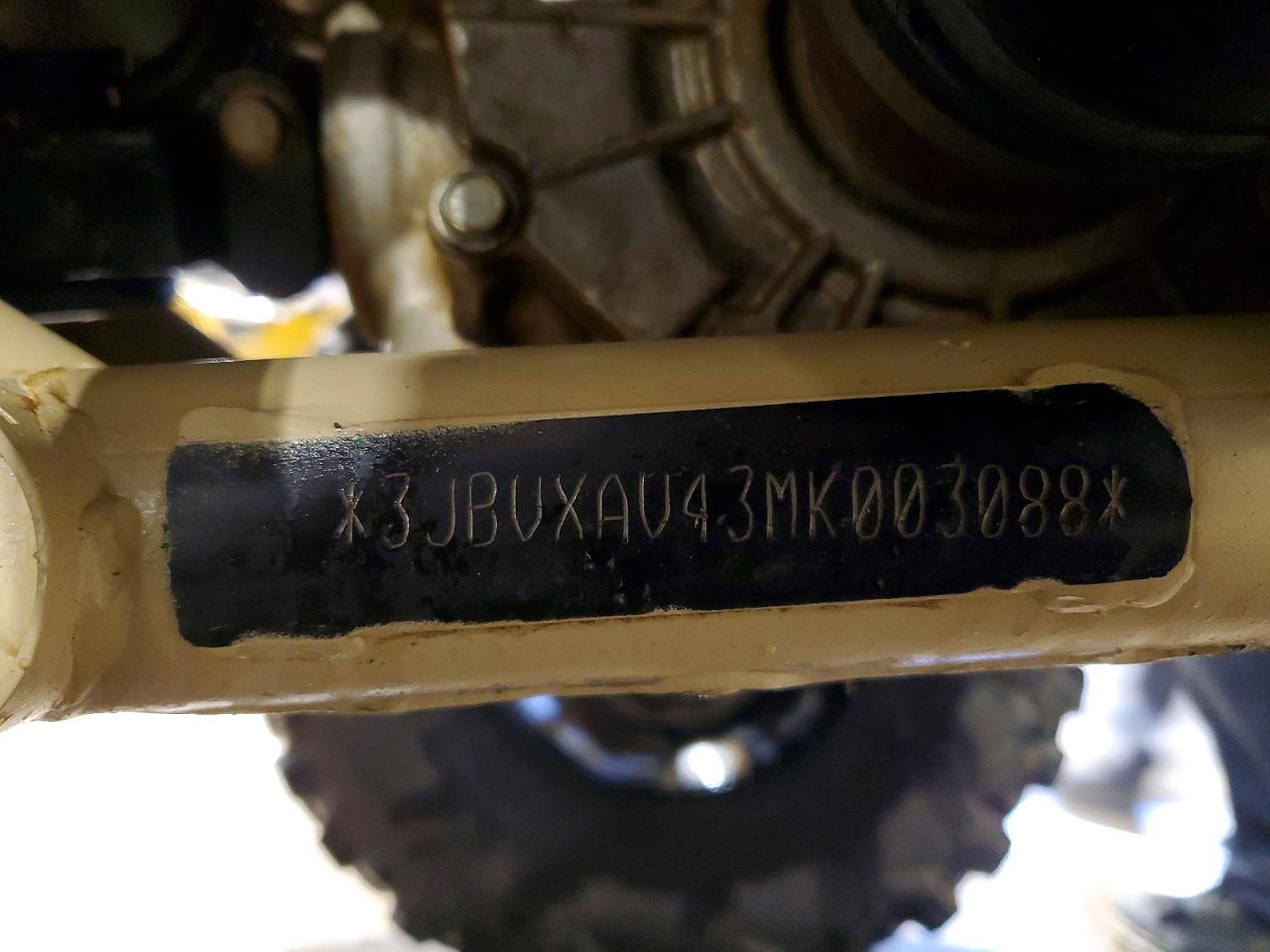 CAN-AM MAVERICK X3 2021 — 11
