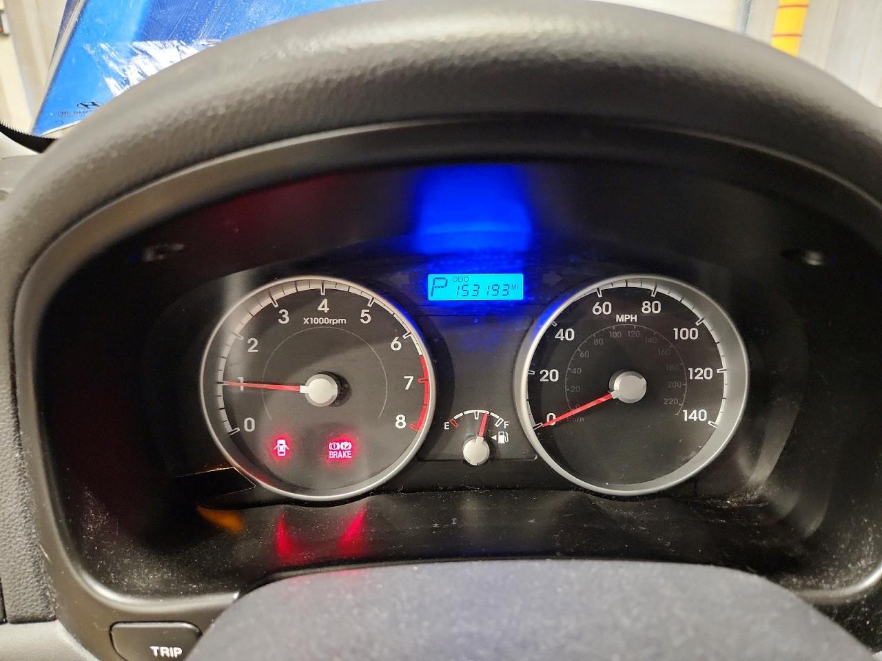 HYUNDAI ACCENT 2011 — 10