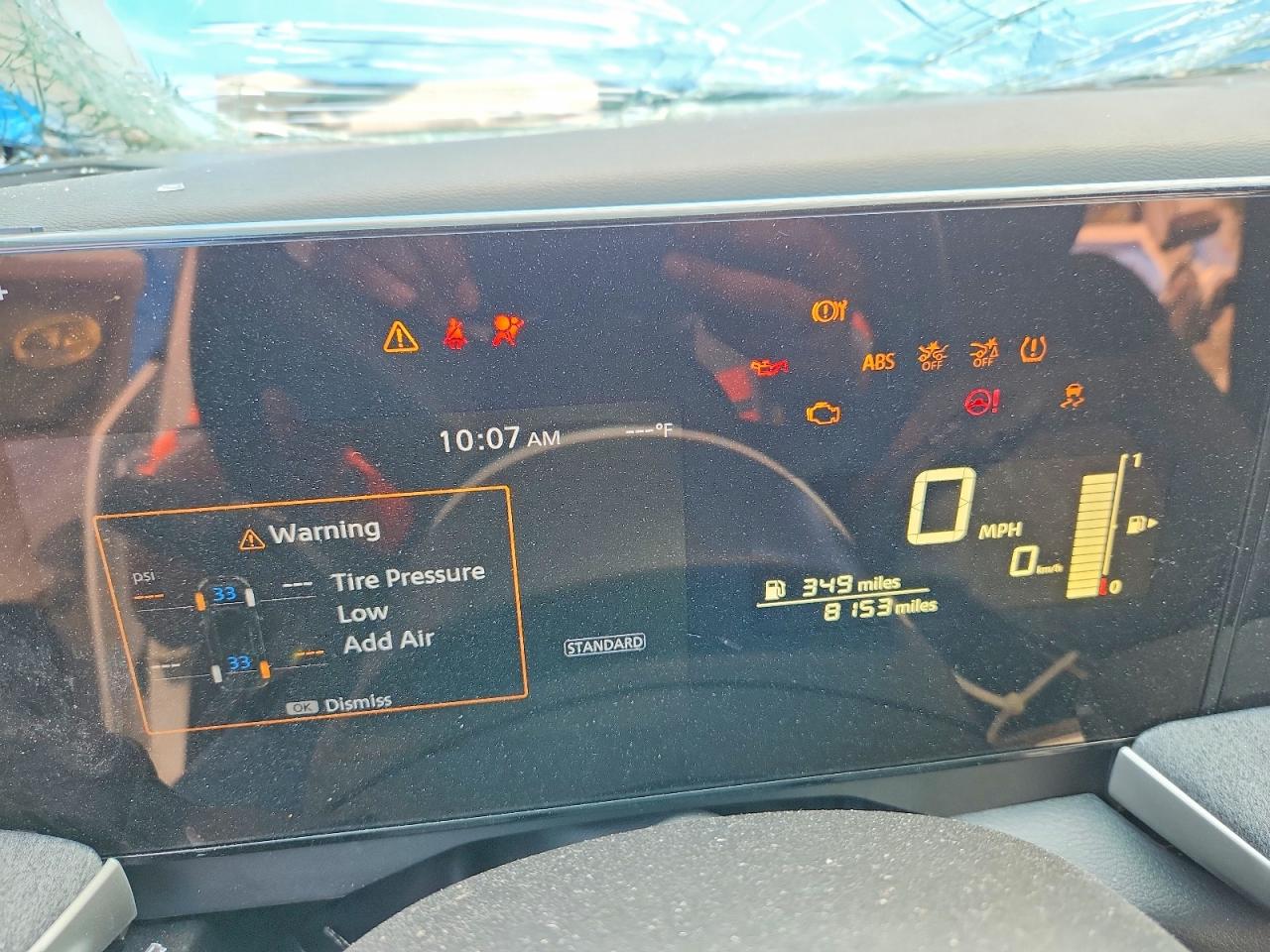 NISSAN KICKS 2025 — 10