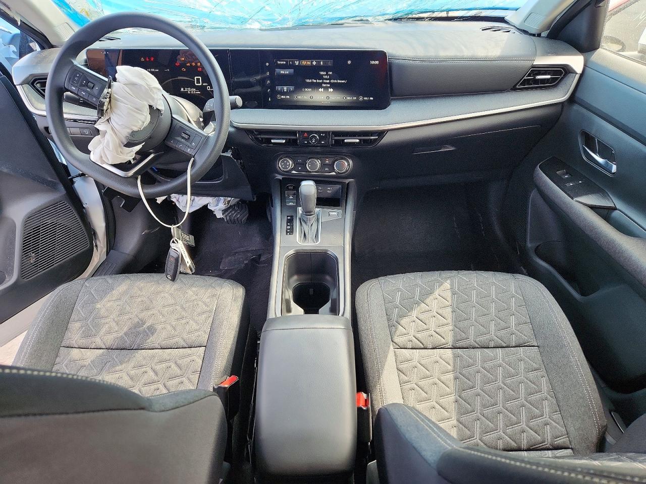 NISSAN KICKS 2025 — 9
