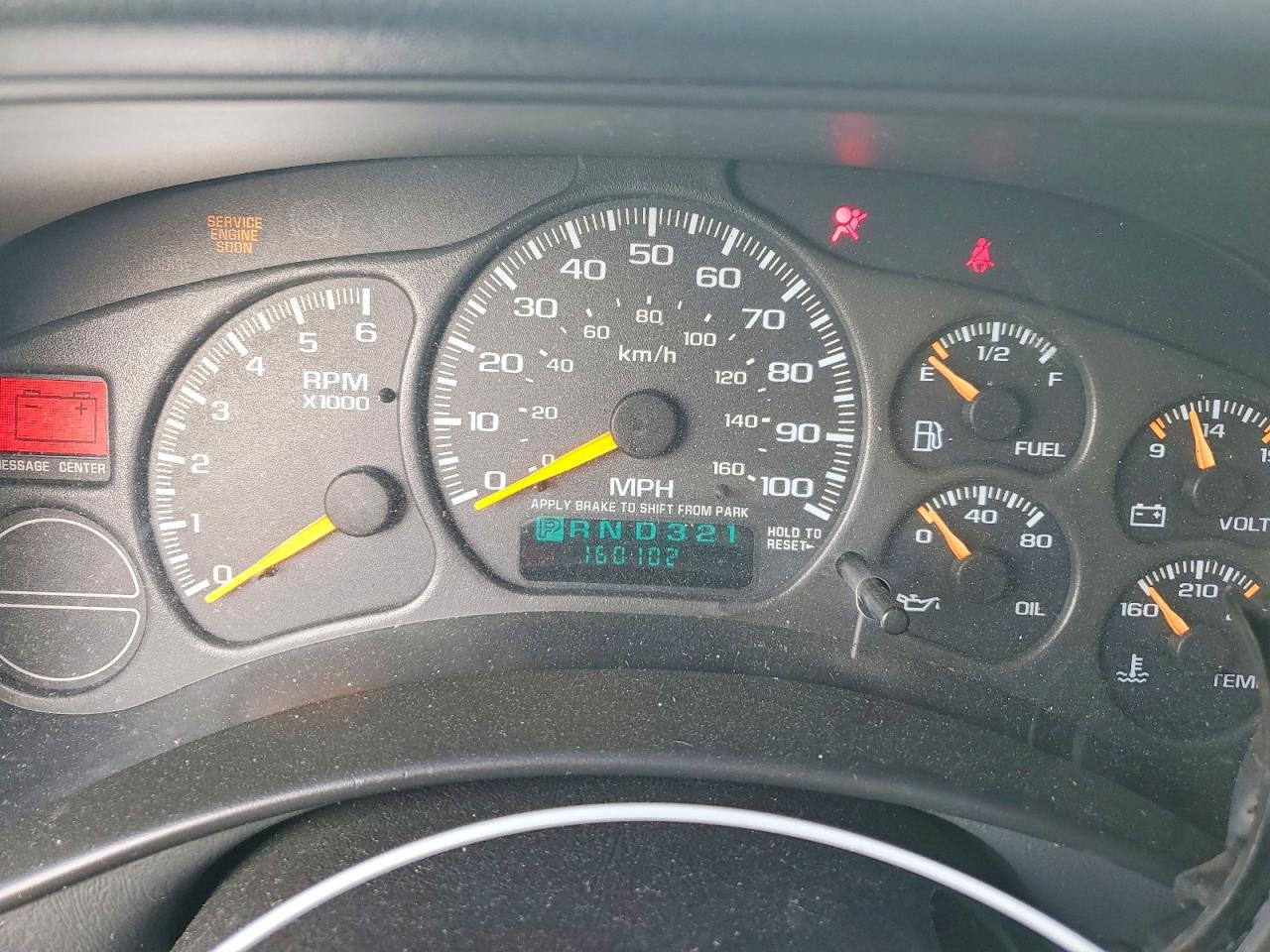 CHEVROLET SILVERADO 2000 — 10