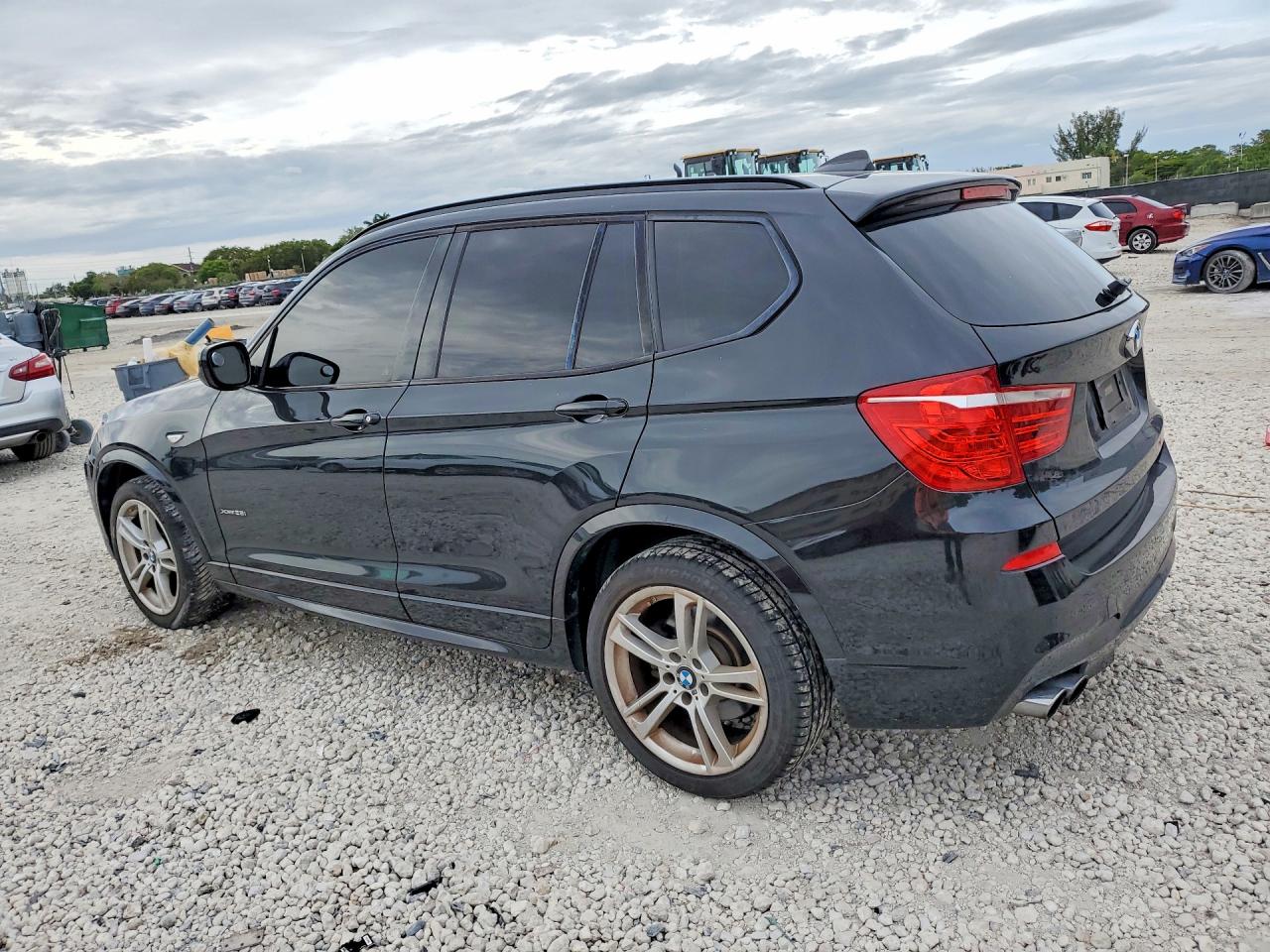 BMW X3 2014 — 3