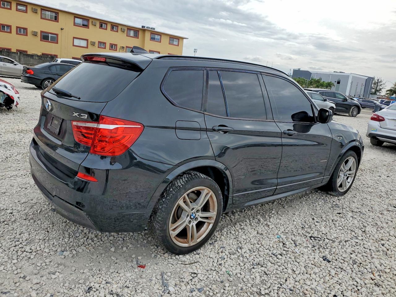 BMW X3 2014 — 4