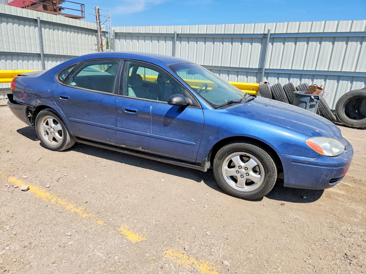 FORD TAURUS 2004 — 5