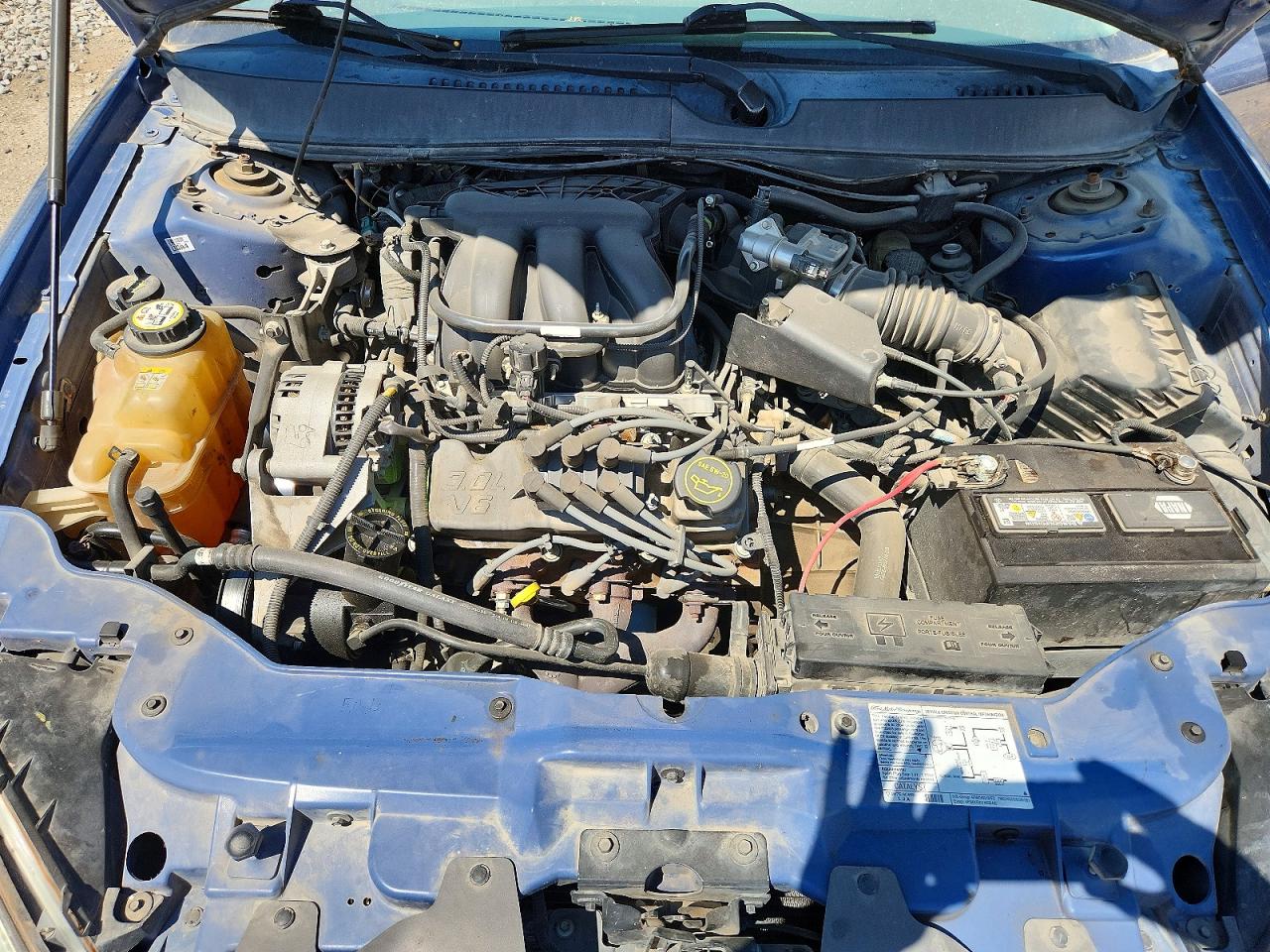 FORD TAURUS 2004 — 12