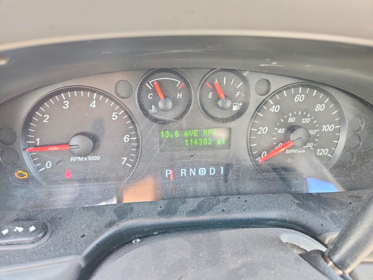 FORD TAURUS 2004 — 10