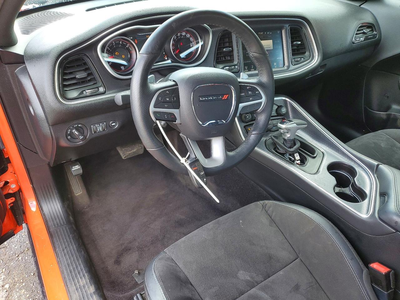 DODGE CHALLENGER 2016 — 9