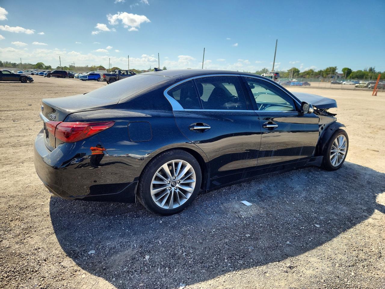 INFINITI Q50 2021 — 4