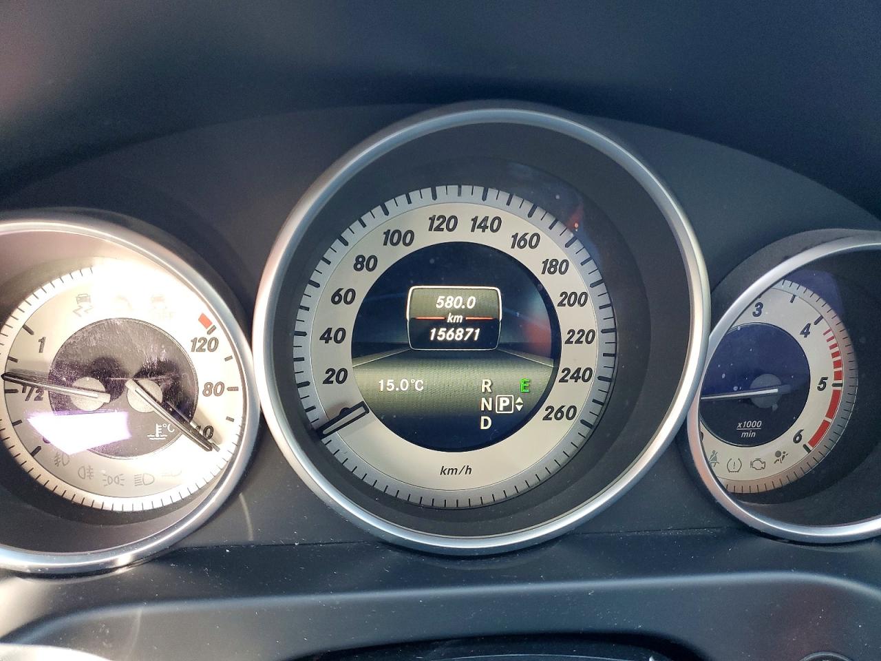 MERCEDES-BENZ E 2014 — 10