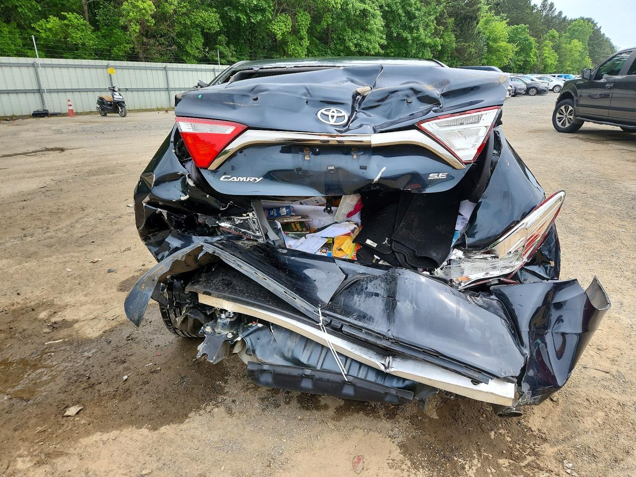 TOYOTA CAMRY 2015 — 7