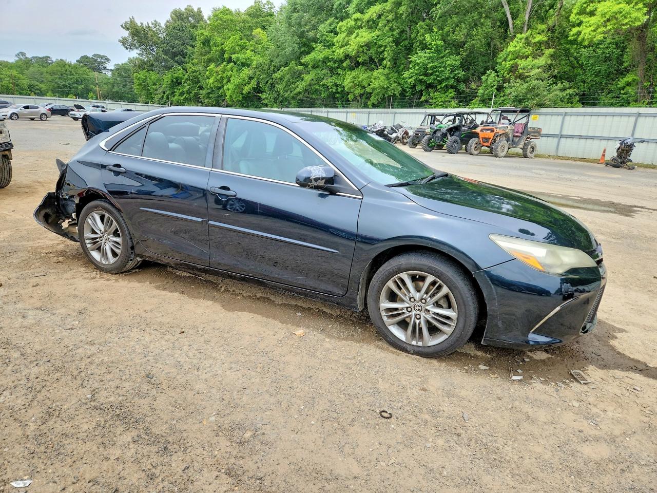 TOYOTA CAMRY 2015 — 5