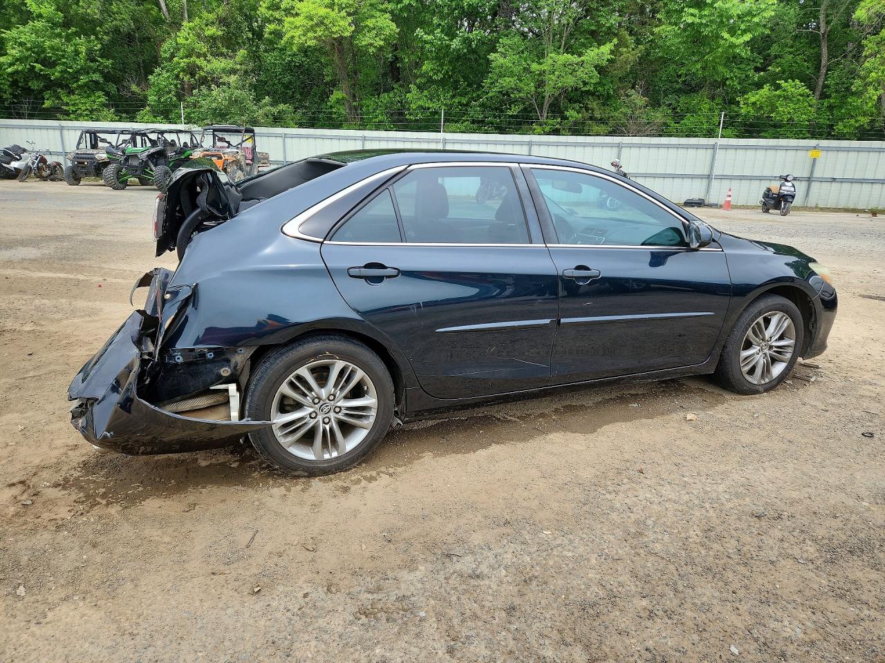 TOYOTA CAMRY 2015 — 4