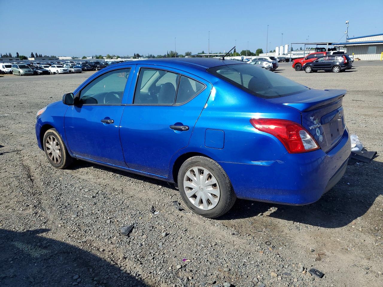 NISSAN VERSA 2015 — 3