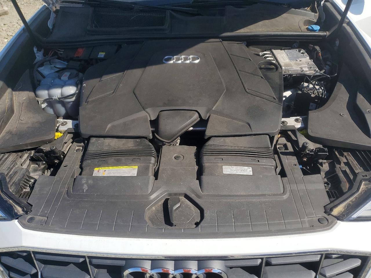 AUDI Q8 2020 — 13