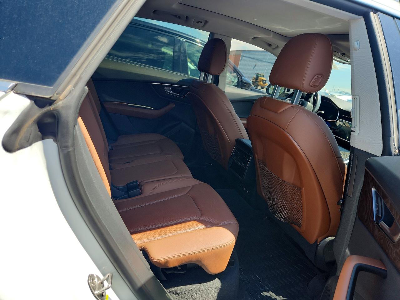 AUDI Q8 2020 — 12