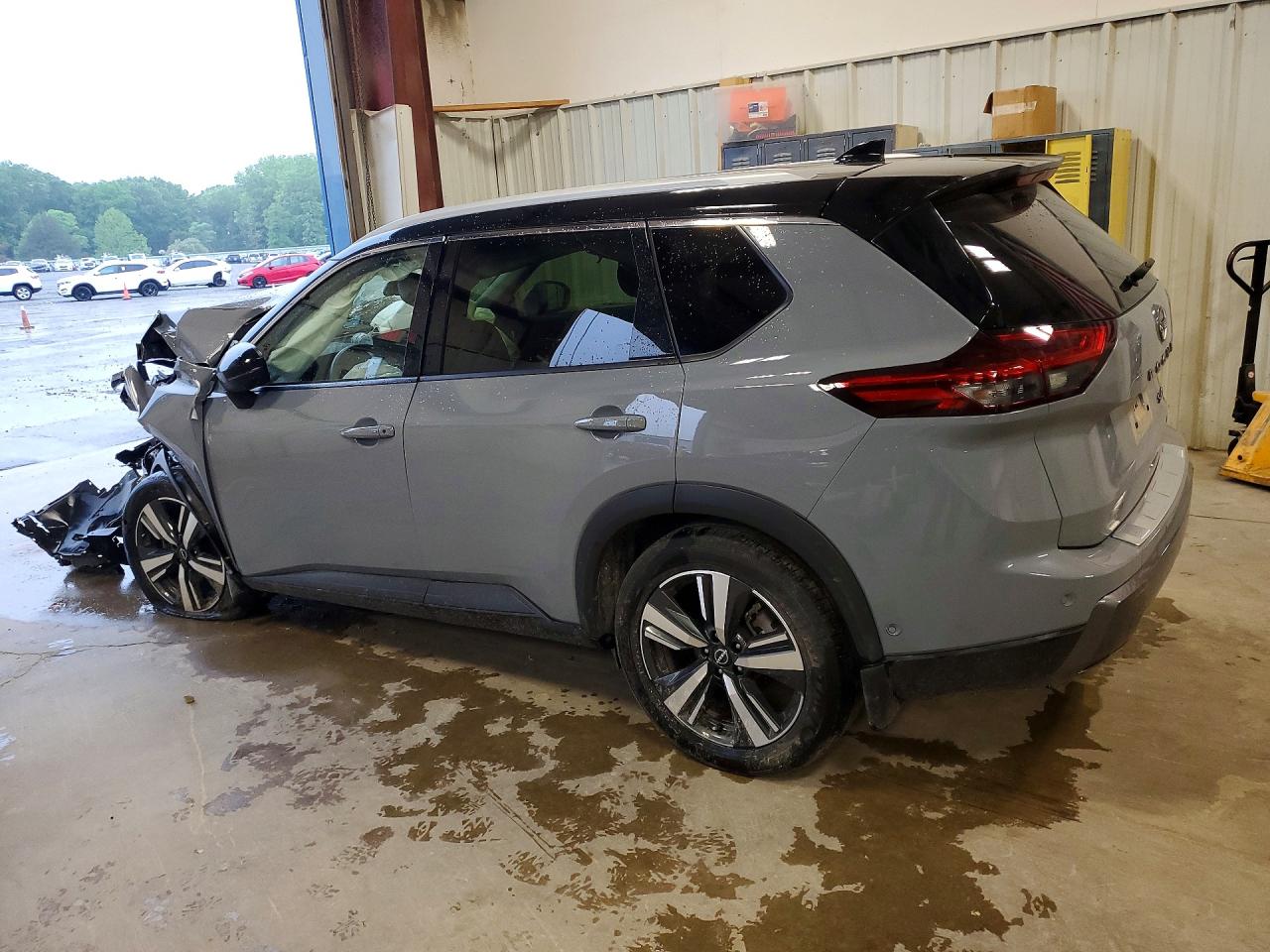 NISSAN ROGUE 2024 — 3