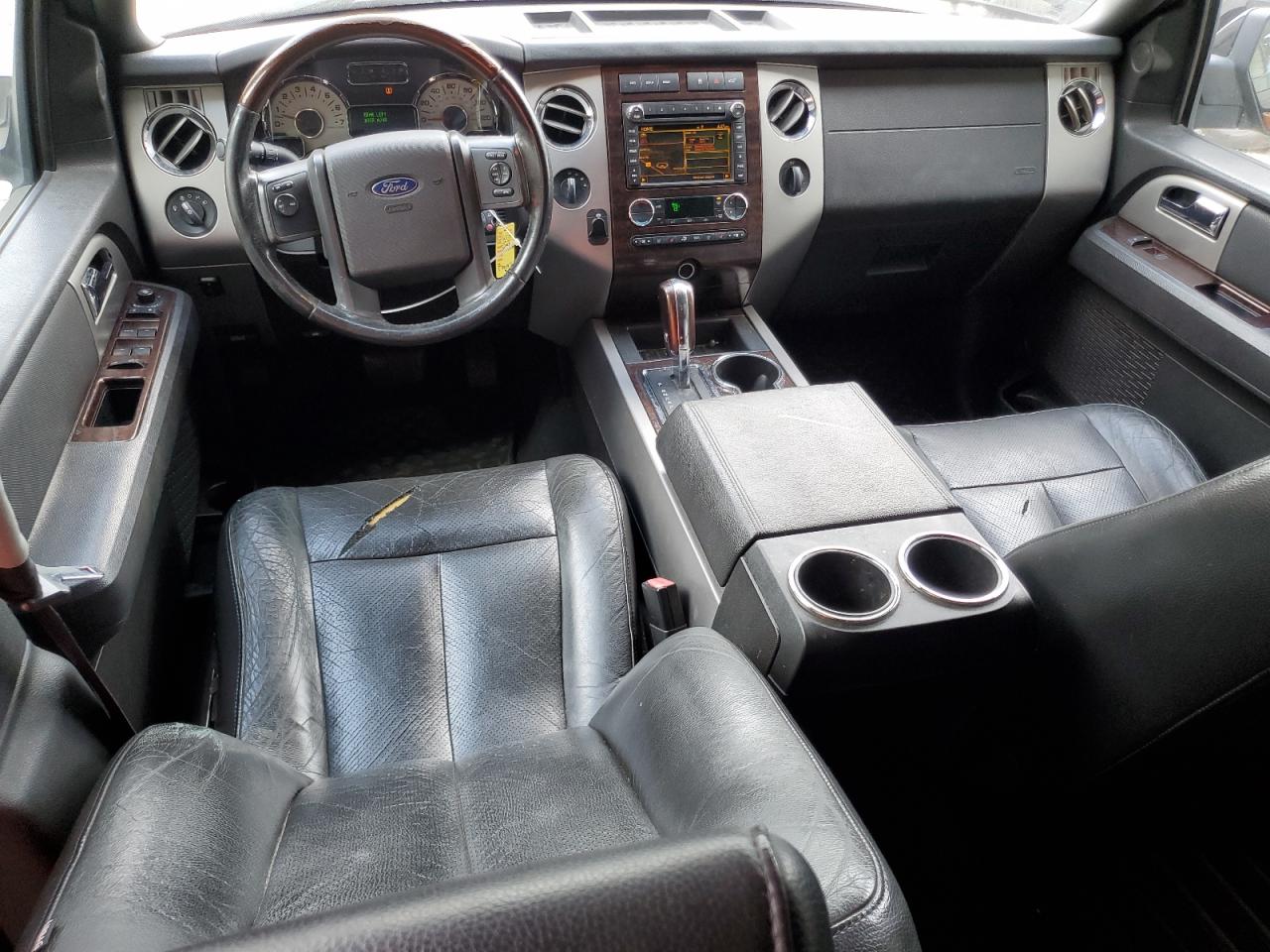 FORD EXPEDITION 2010 — 9