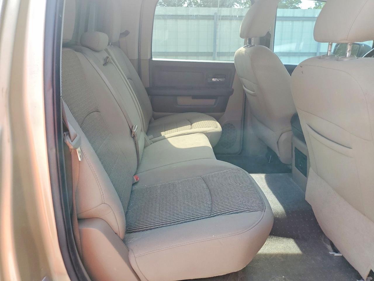 DODGE RAM 1500 2011 — 11