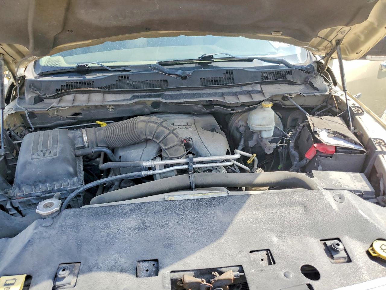 DODGE RAM 1500 2011 — 12