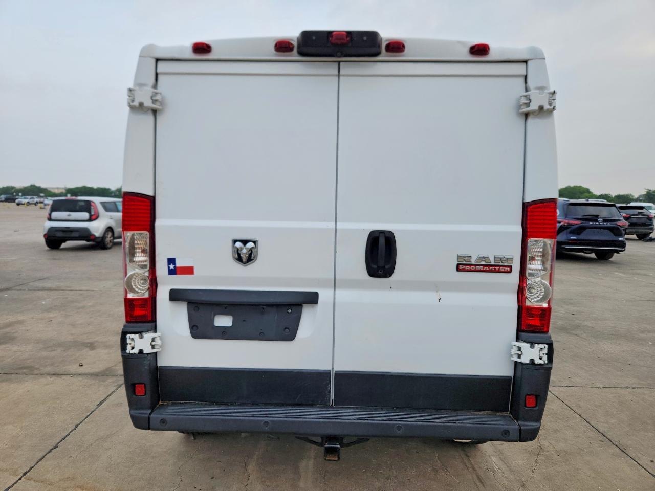 RAM PROMASTER 1500 2019 — 7