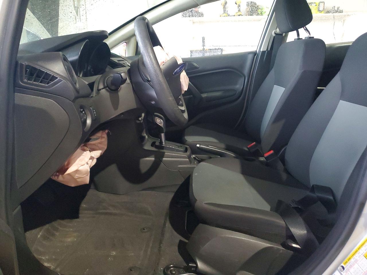 FORD FIESTA 2018 — 8