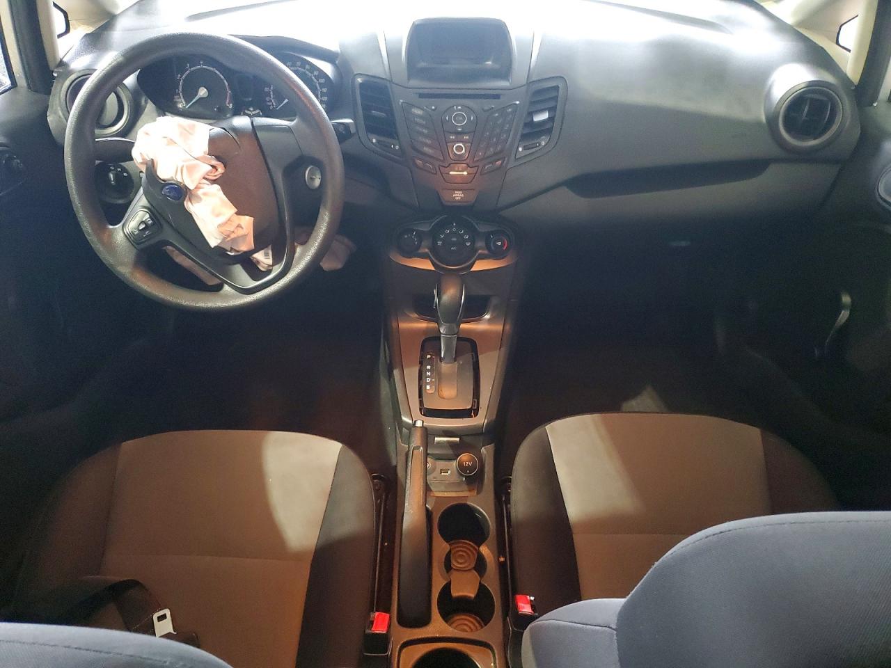 FORD FIESTA 2018 — 9