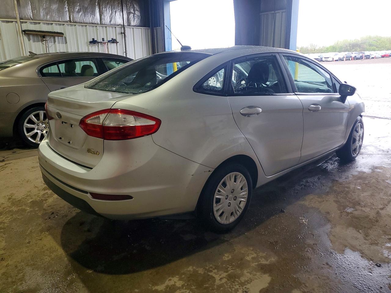 FORD FIESTA 2018 — 4