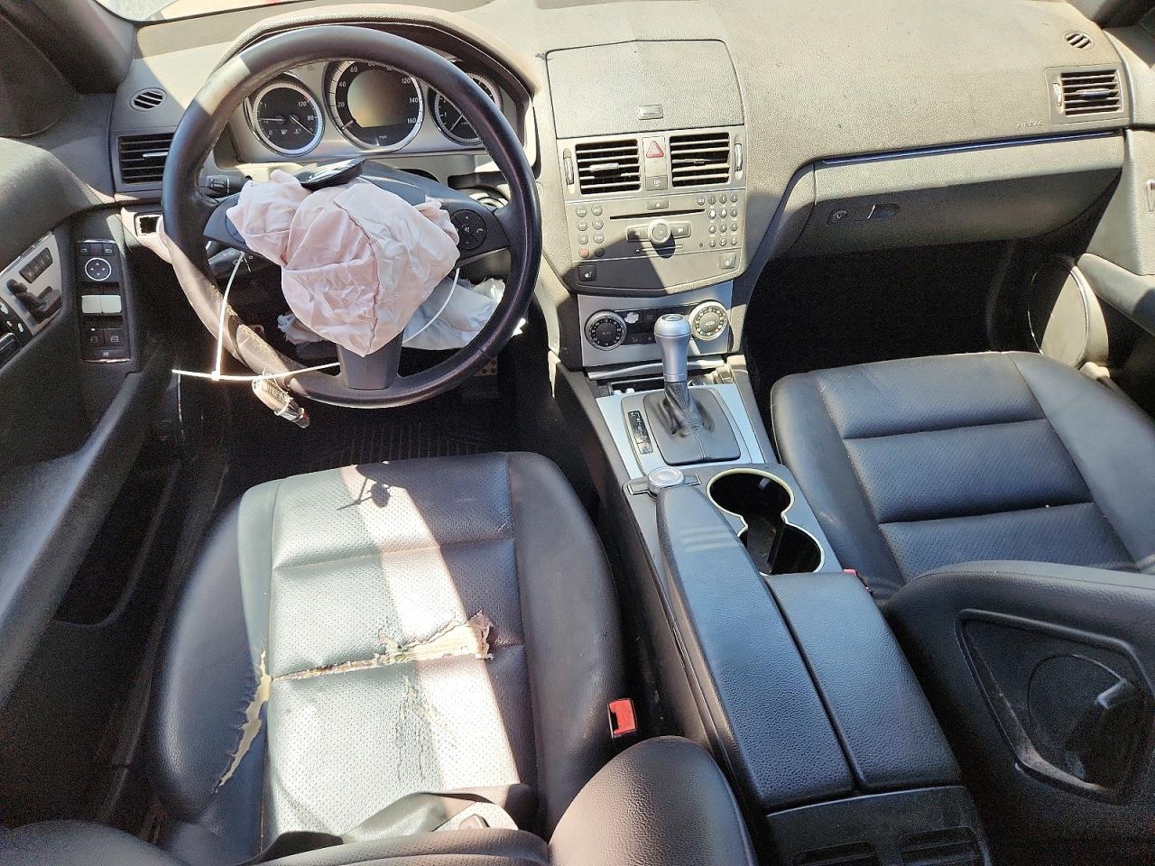MERCEDES-BENZ C 2010 — 9