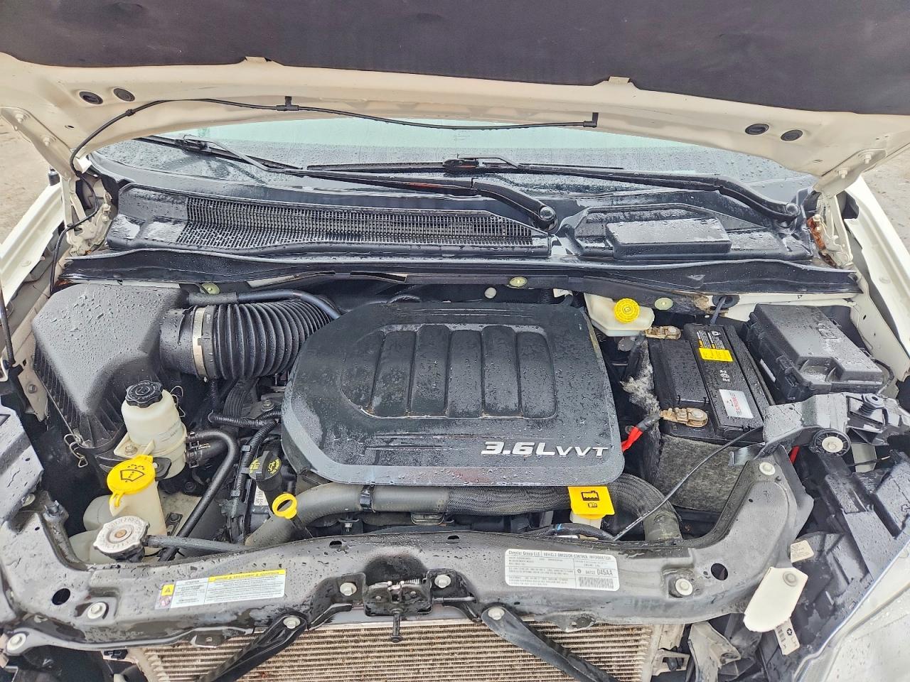 CHRYSLER TOWN & COUNTRY 2013 — 13