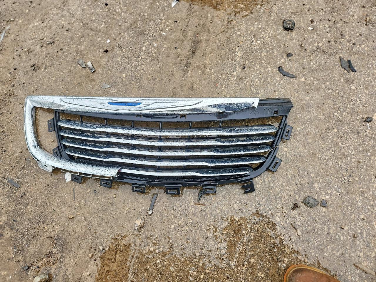 CHRYSLER TOWN & COUNTRY 2013 — 14