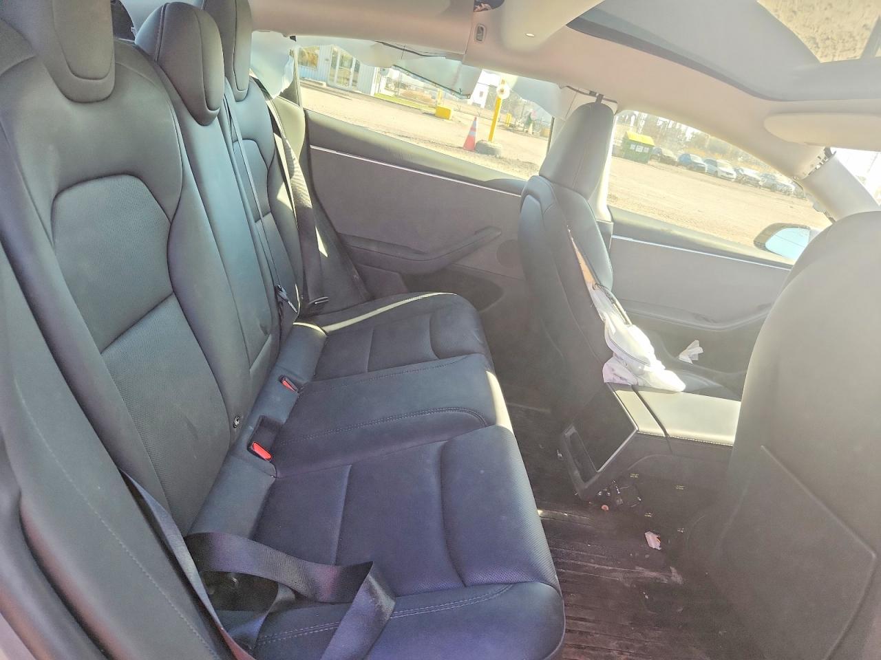 TESLA MODEL 3 2024 — 11
