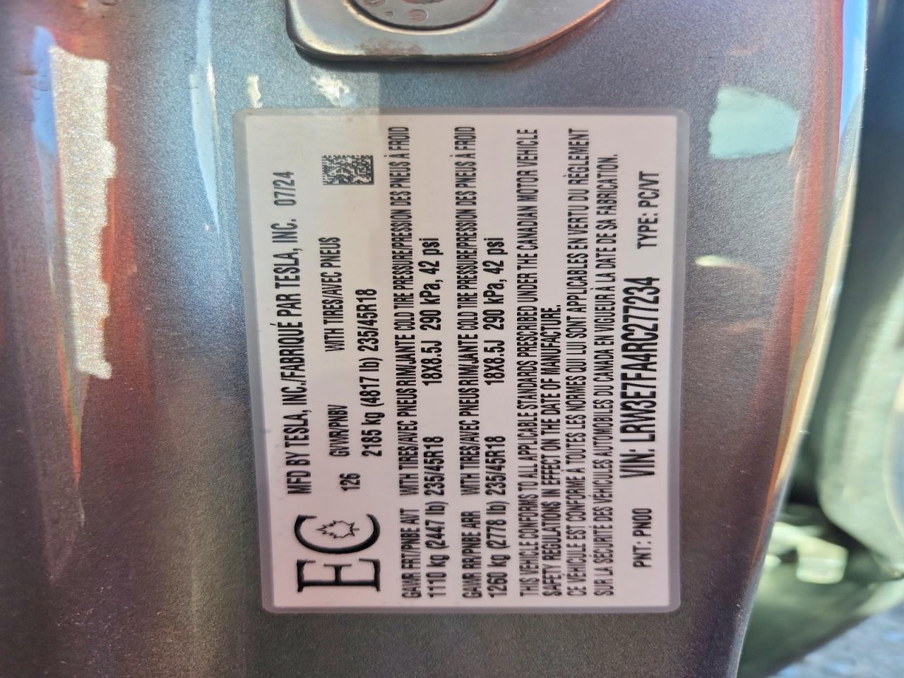TESLA MODEL 3 2024 — 13