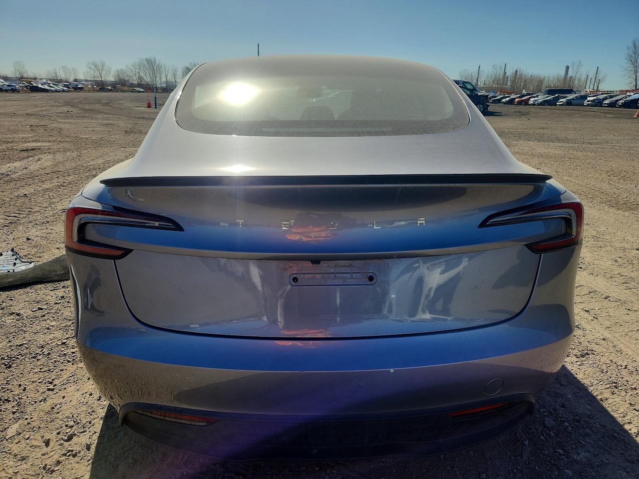 TESLA MODEL 3 2024 — 7