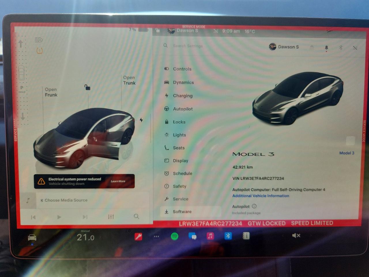 TESLA MODEL 3 2024 — 10
