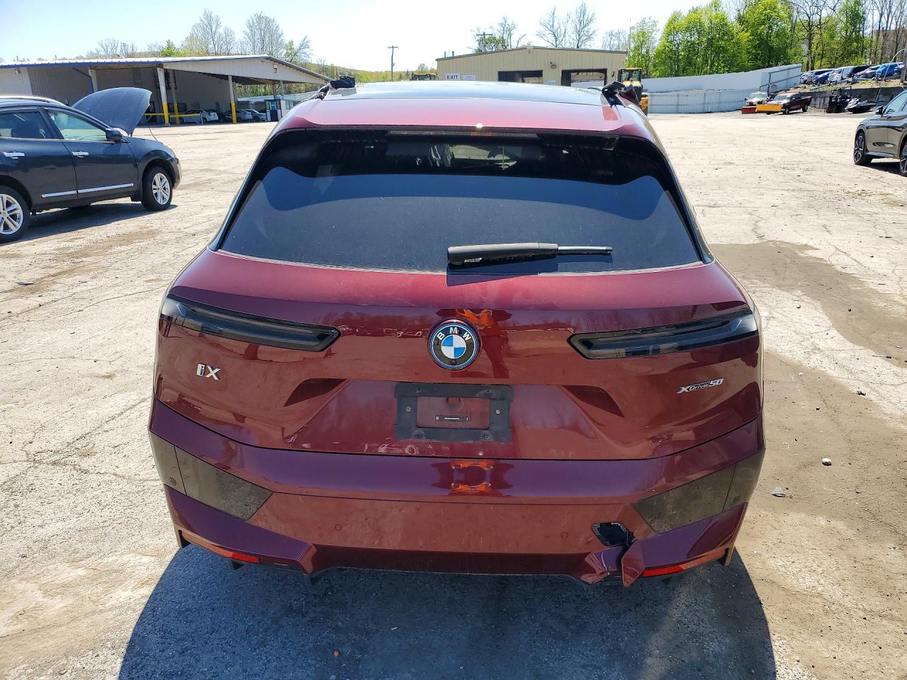 BMW IX 2024 — 7