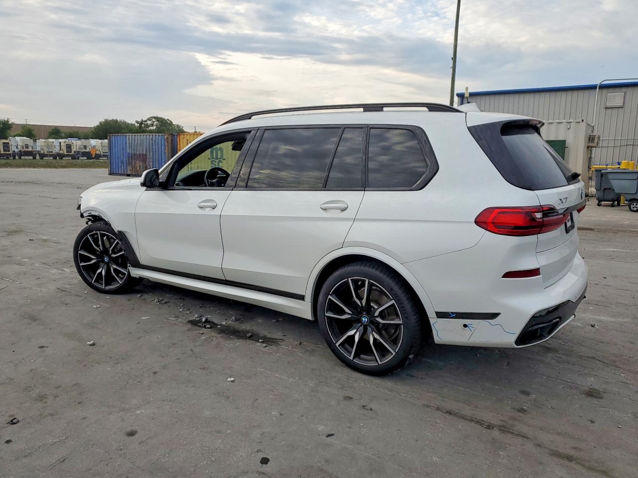 BMW X7 2021 — 3