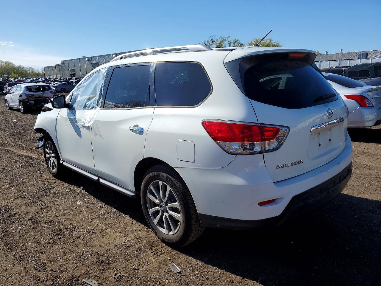 NISSAN PATHFINDER 2016 — 3
