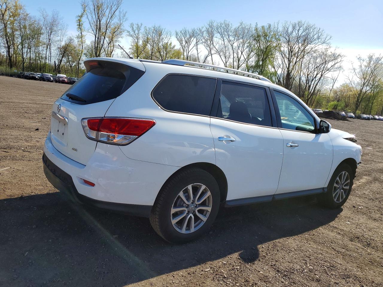 NISSAN PATHFINDER 2016 — 4