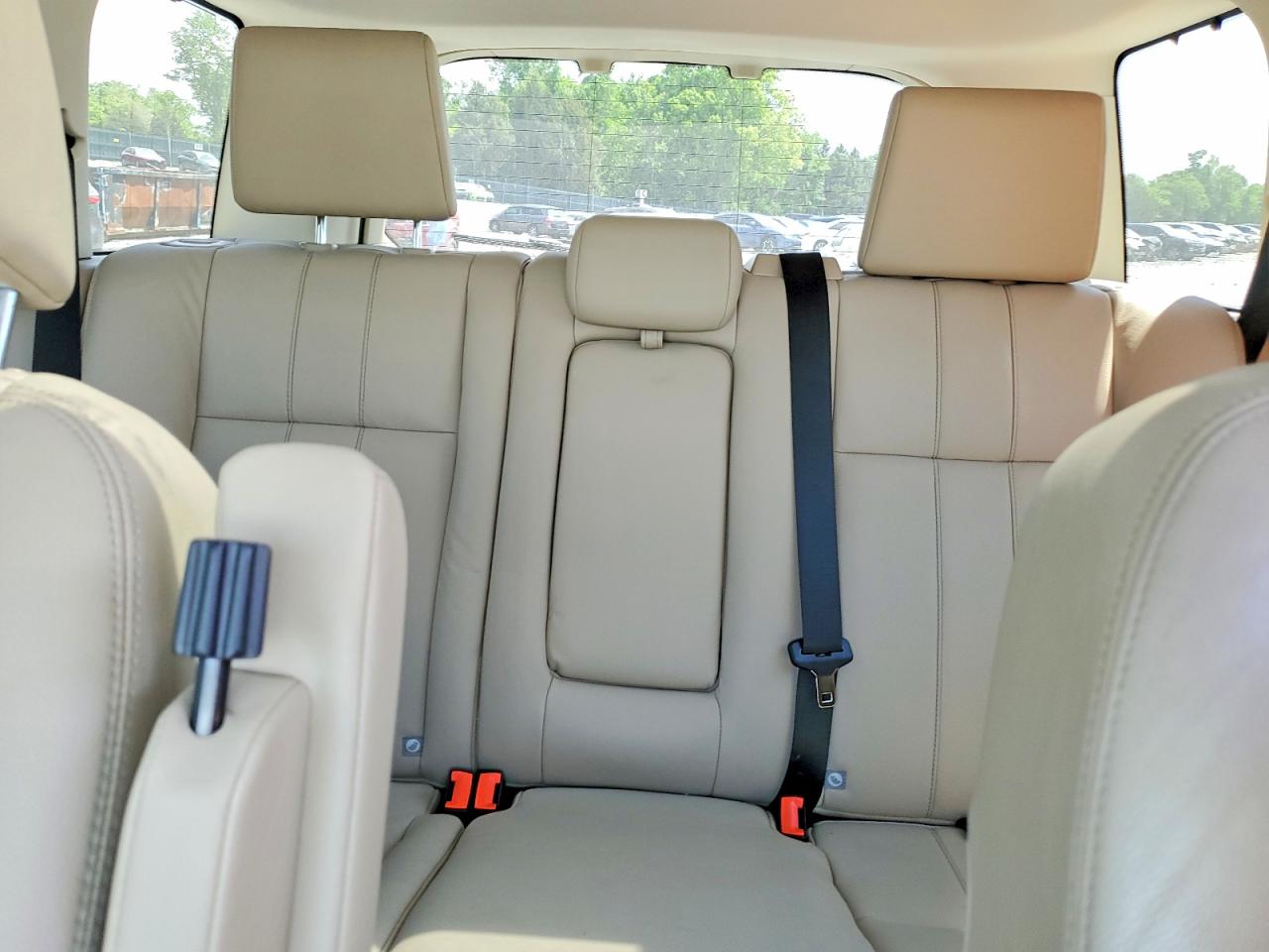 LAND ROVER LR2 2014 — 11