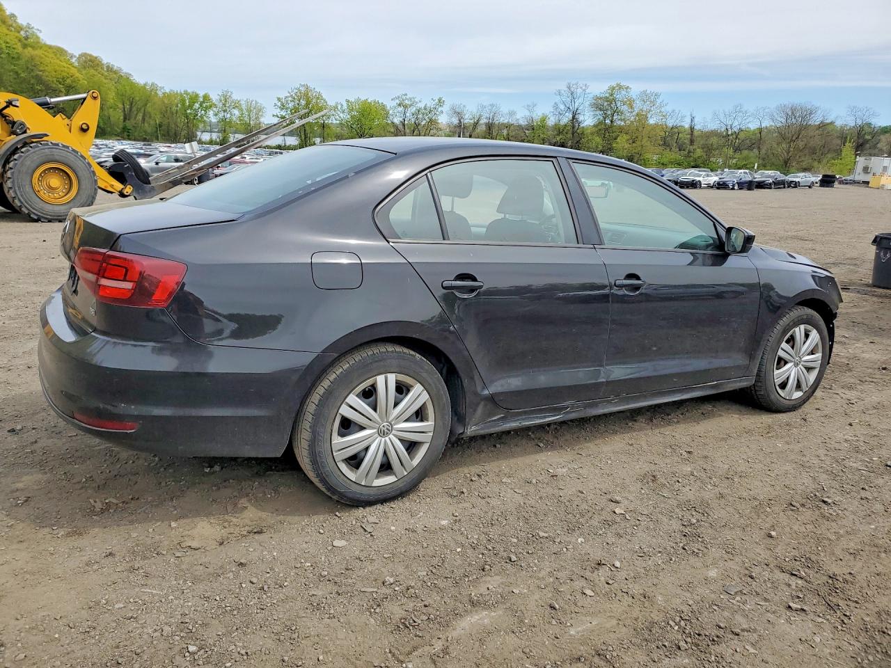 VOLKSWAGEN JETTA 2018 — 4
