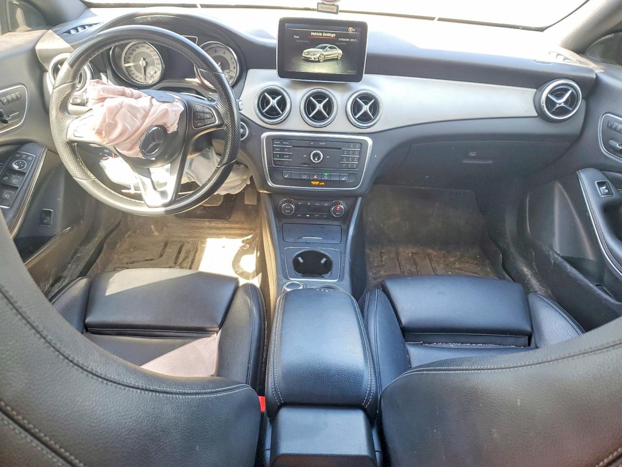 MERCEDES-BENZ CLA 2016 — 9