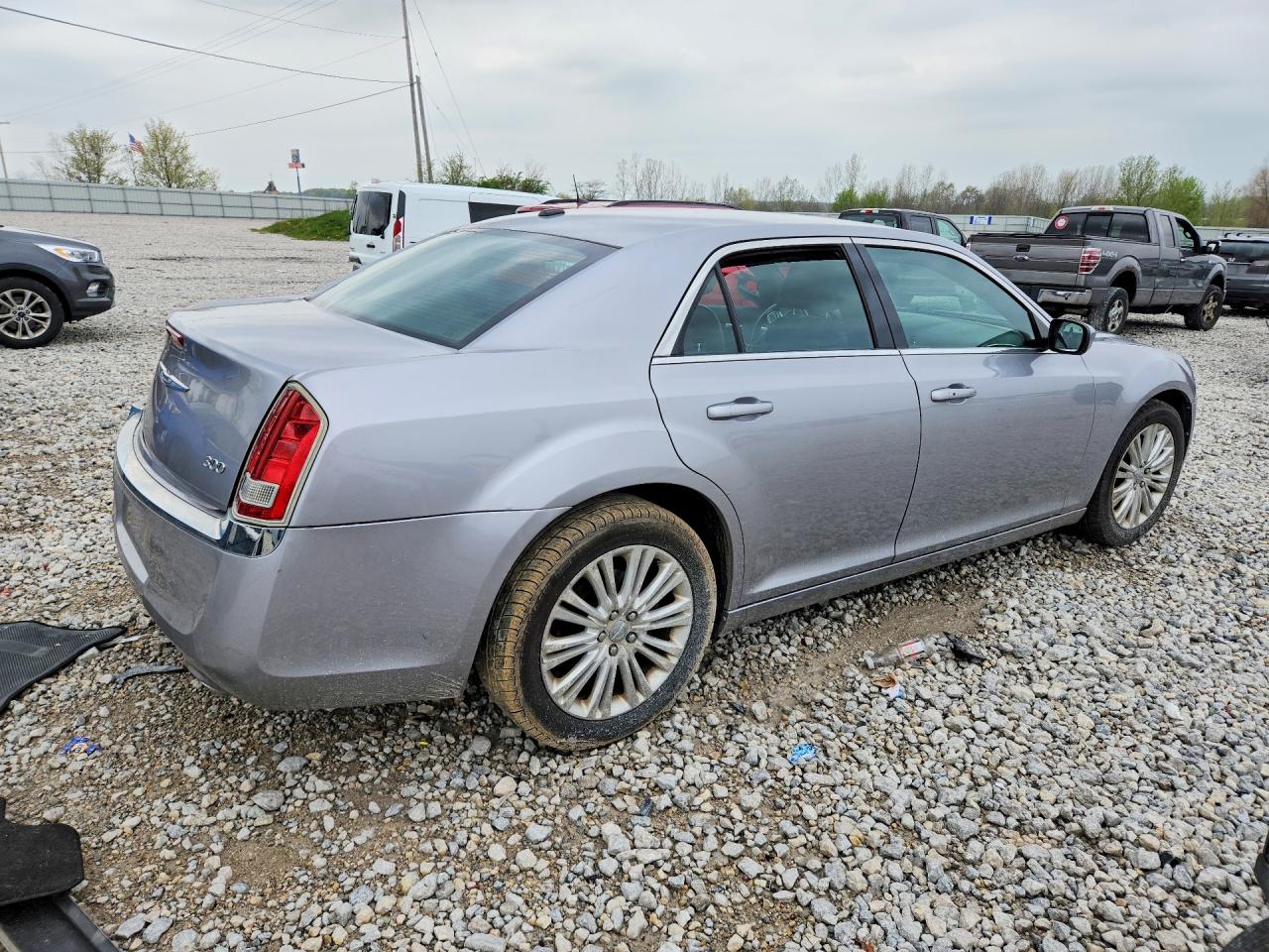 CHRYSLER 300 2013 — 4