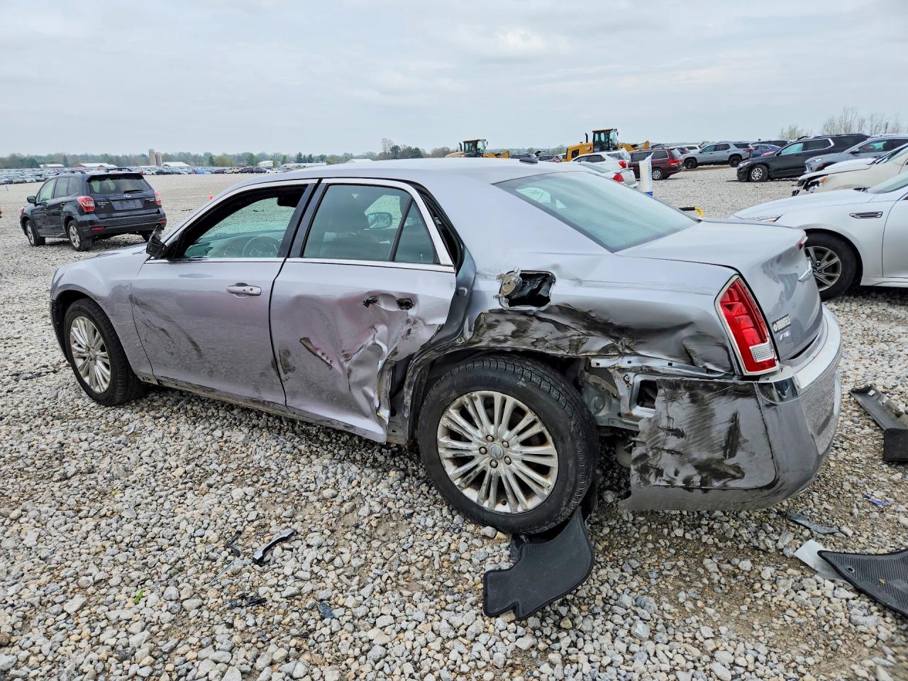 CHRYSLER 300 2013 — 3