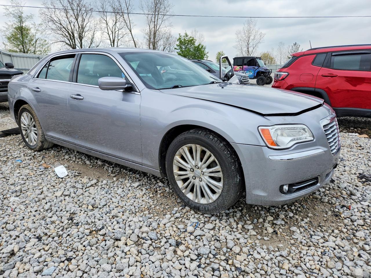 CHRYSLER 300 2013 — 5
