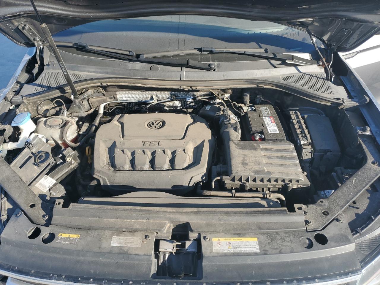 VOLKSWAGEN TIGUAN 2023 — 13