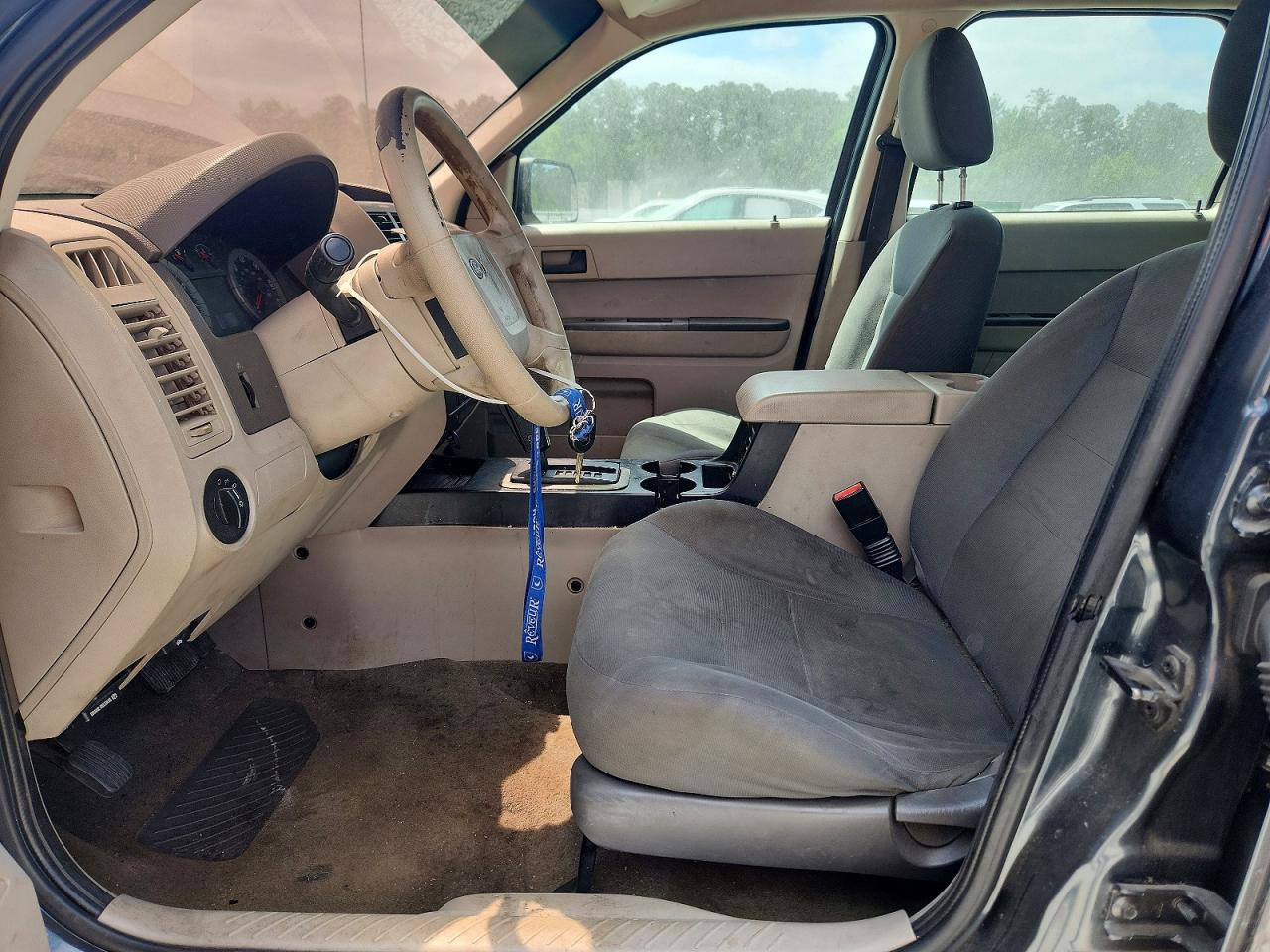 FORD ESCAPE 2008 — 8
