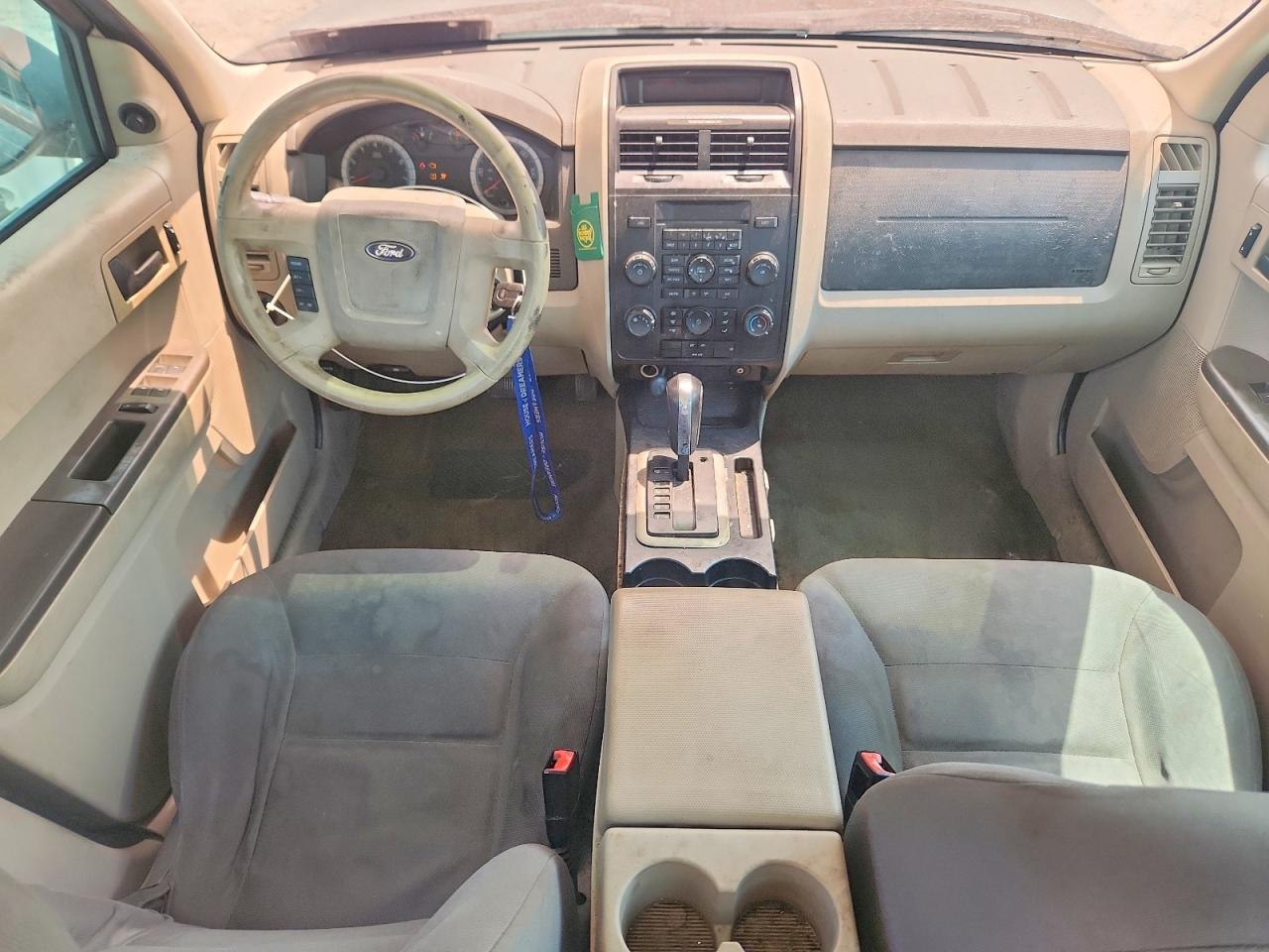 FORD ESCAPE 2008 — 9