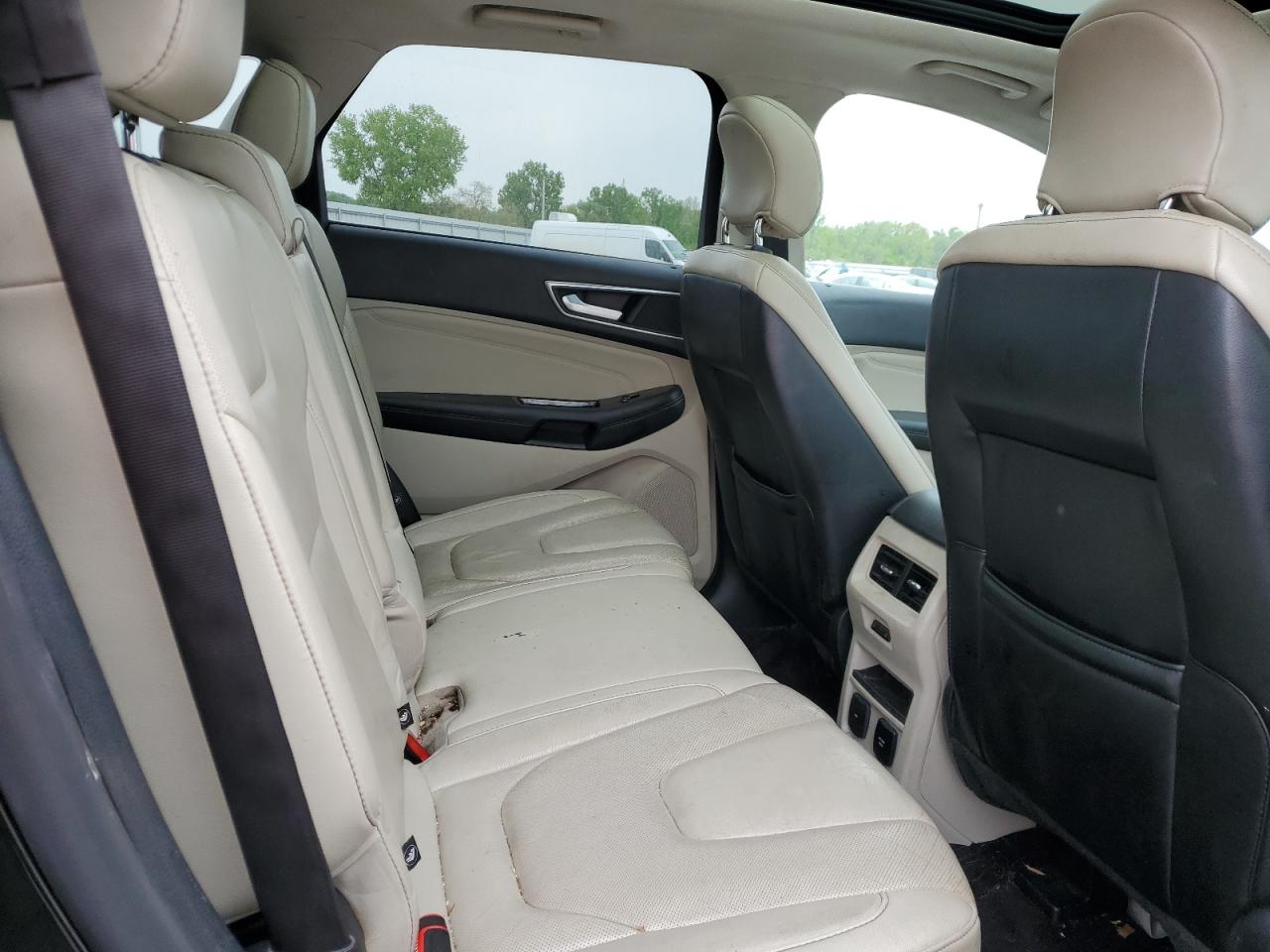 FORD EDGE 2015 — 12