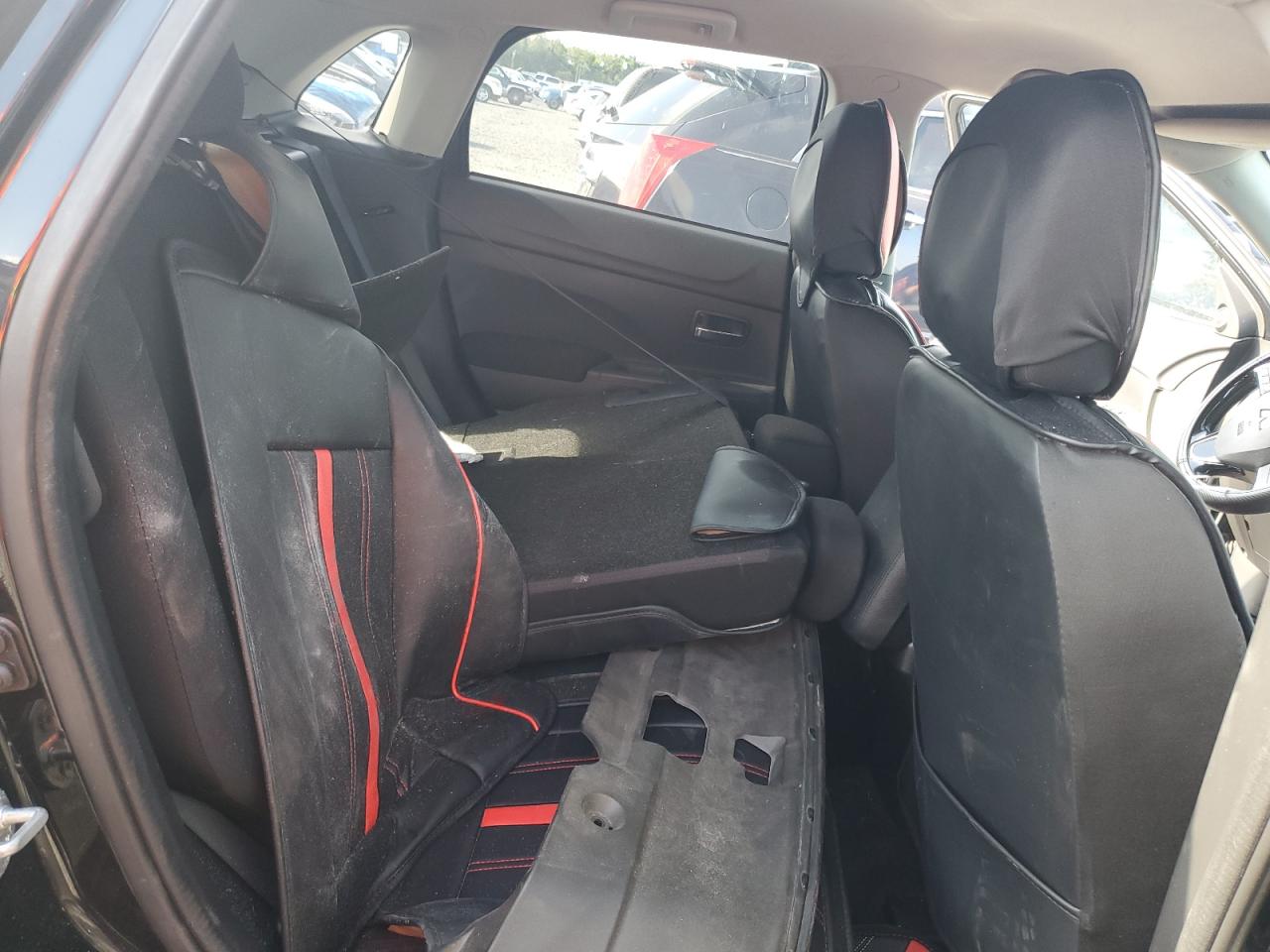 MITSUBISHI OUTLANDER SPORT 2018 — 12