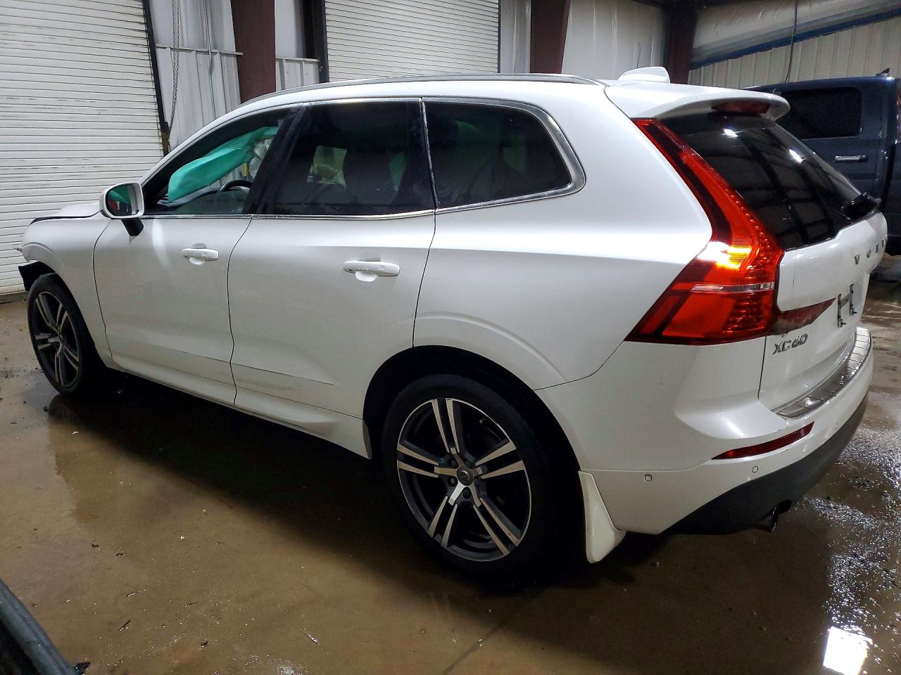 VOLVO XC60 2018 — 3